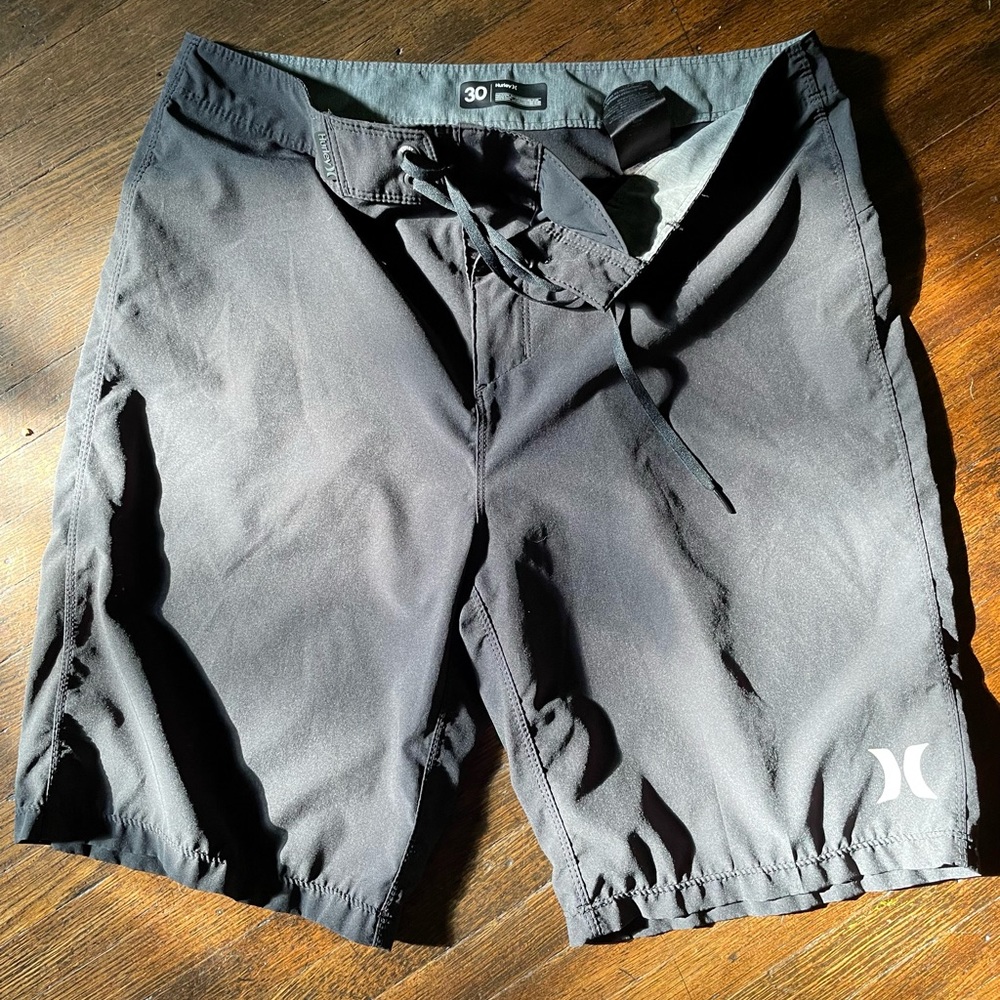 Hurley Board Shorts Sz 30W